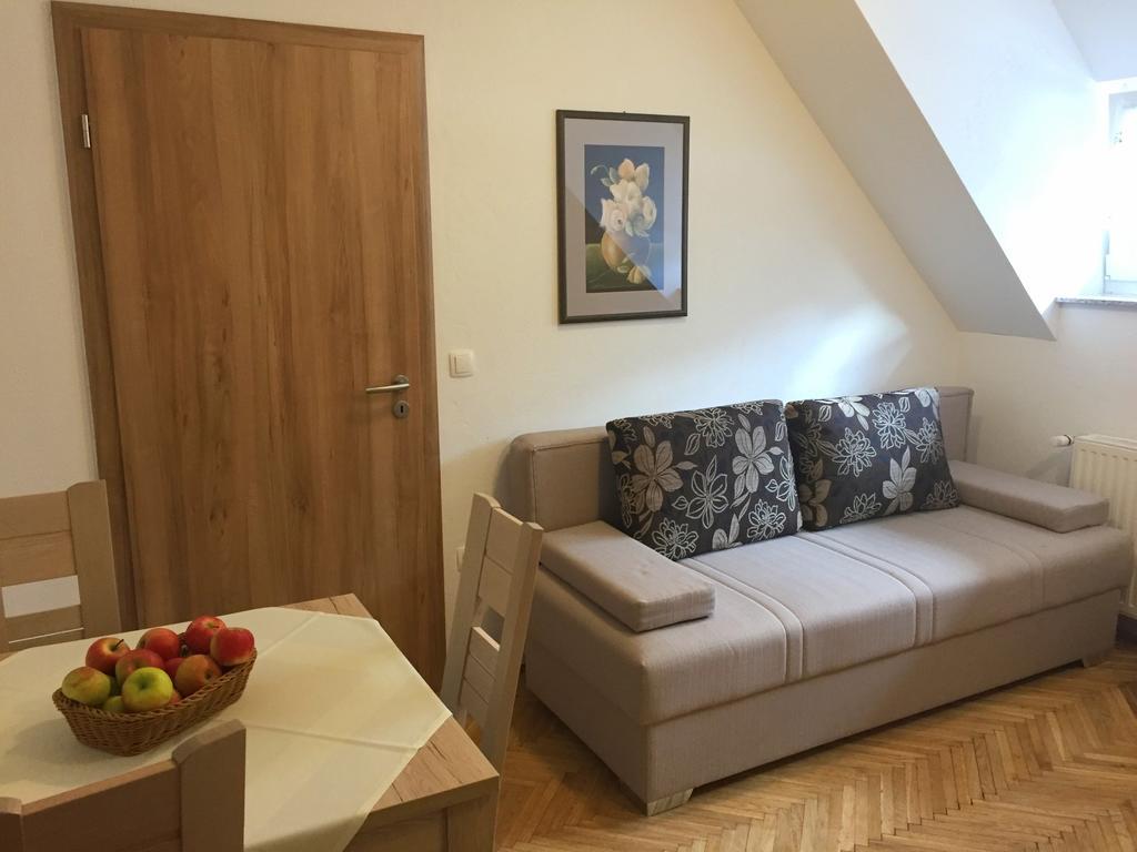 Apartmaji In Sobe Tina クランスカゴーラ エクステリア 写真