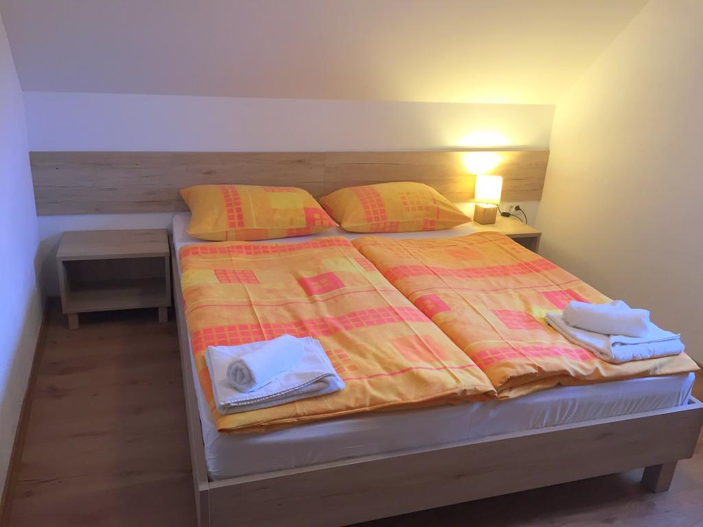 Apartmaji In Sobe Tina クランスカゴーラ エクステリア 写真