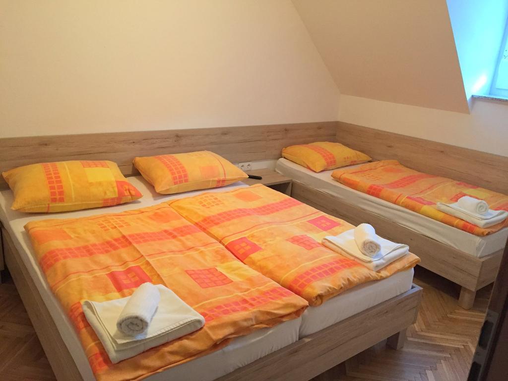 Apartmaji In Sobe Tina クランスカゴーラ エクステリア 写真
