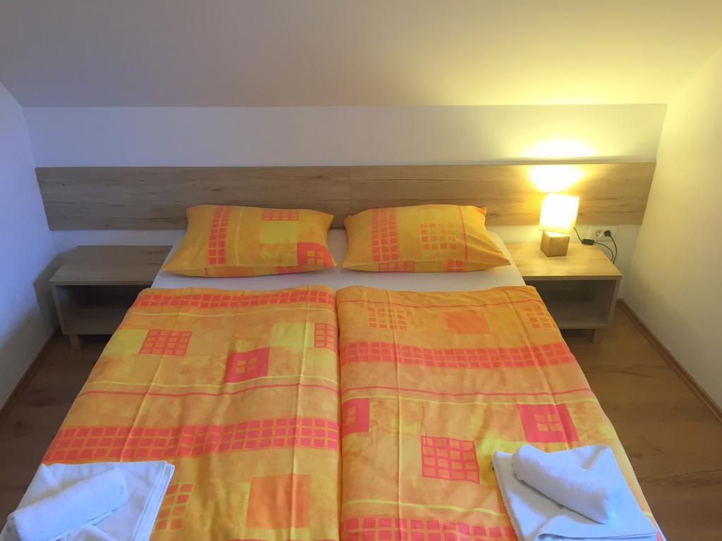 Apartmaji In Sobe Tina クランスカゴーラ エクステリア 写真