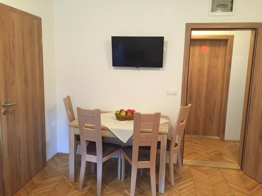 Apartmaji In Sobe Tina クランスカゴーラ エクステリア 写真