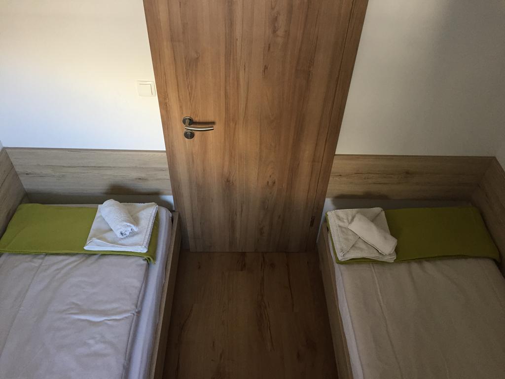 Apartmaji In Sobe Tina クランスカゴーラ エクステリア 写真
